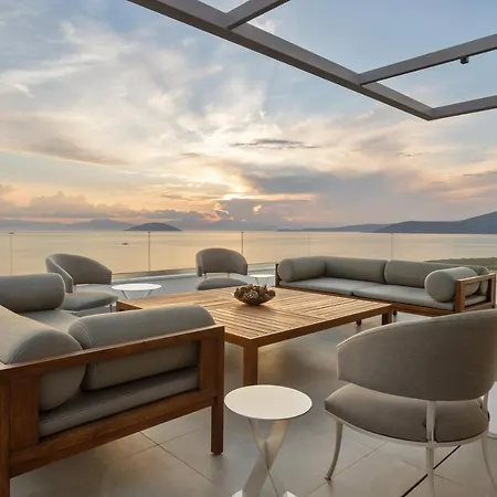 Villa Artemis - New Magnificent Beachfront With Infinity Pool! *