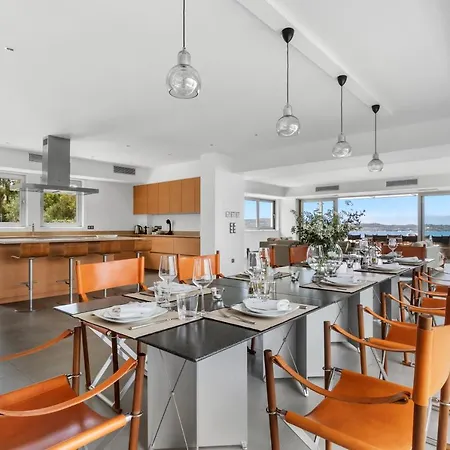 Artemis - New Magnificent Beachfront With Infinity Pool! * Kranídion