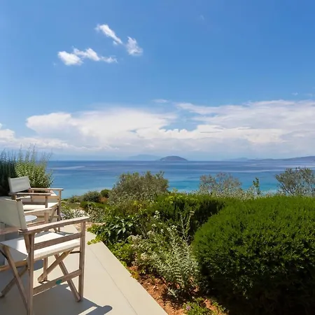 Artemis - New Magnificent Beachfront With Infinity Pool! * Kranidi