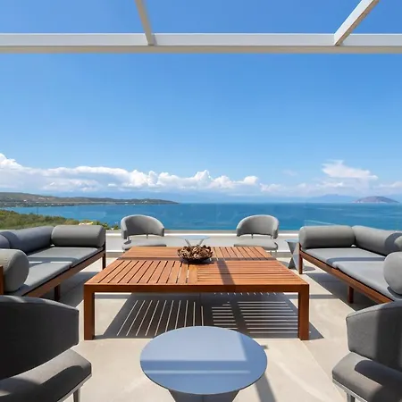 Villa Artemis - New Magnificent Beachfront With Infinity Pool! Kranídion