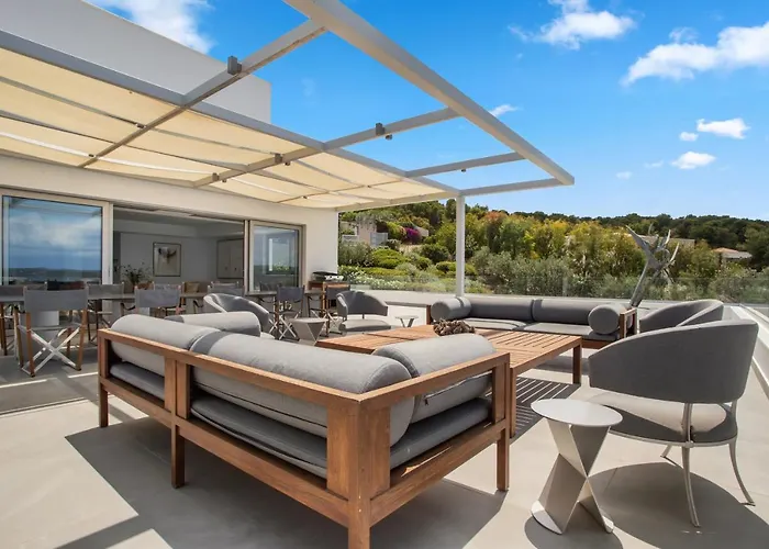 Artemis - New Magnificent Beachfront With Infinity Pool! Villa