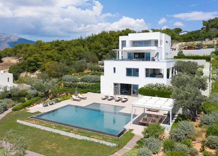 Artemis - New Magnificent Beachfront With Infinity Pool! *