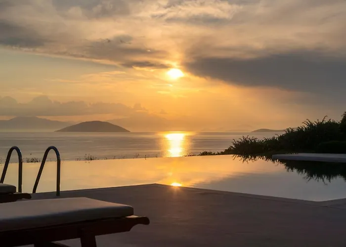 Artemis - New Magnificent Beachfront With Infinity Pool! Villa *